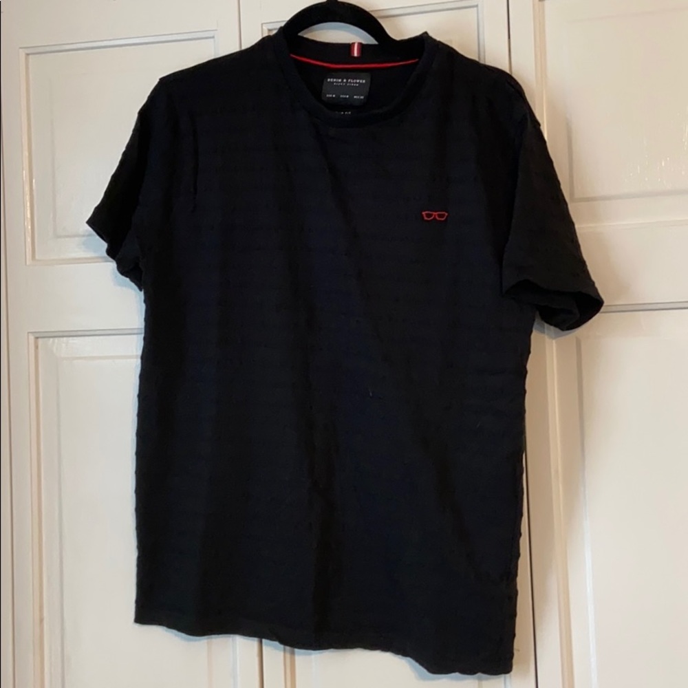 Black Textured Tee